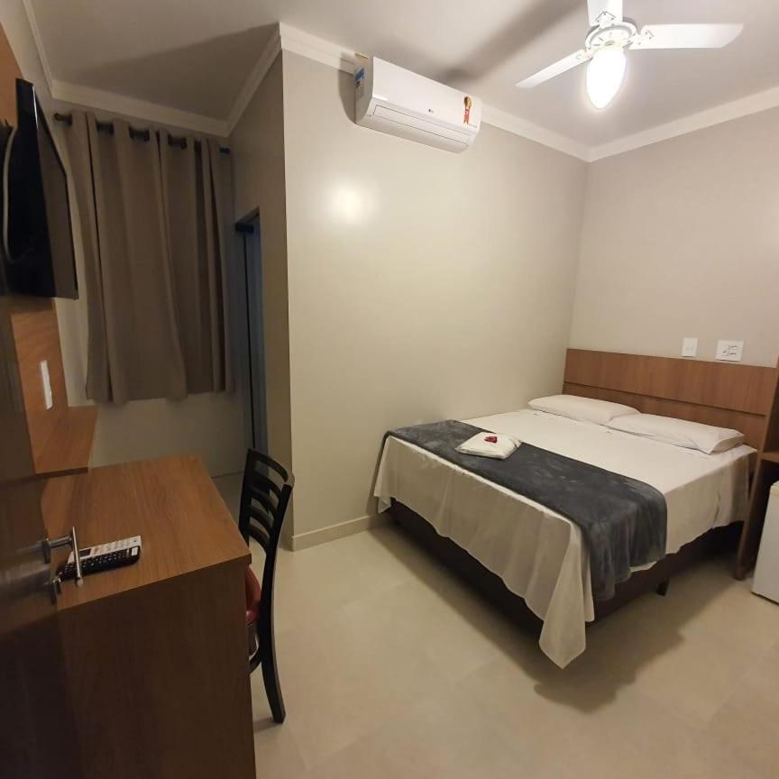 Hotel Tertulio'S ริโอ คลาโร ภายนอก รูปภาพ